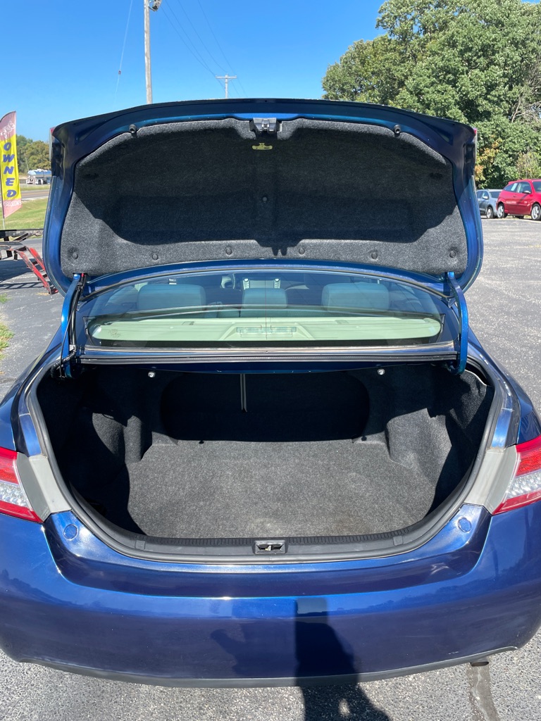 Photo 18 of this TOYOTA CAMRY