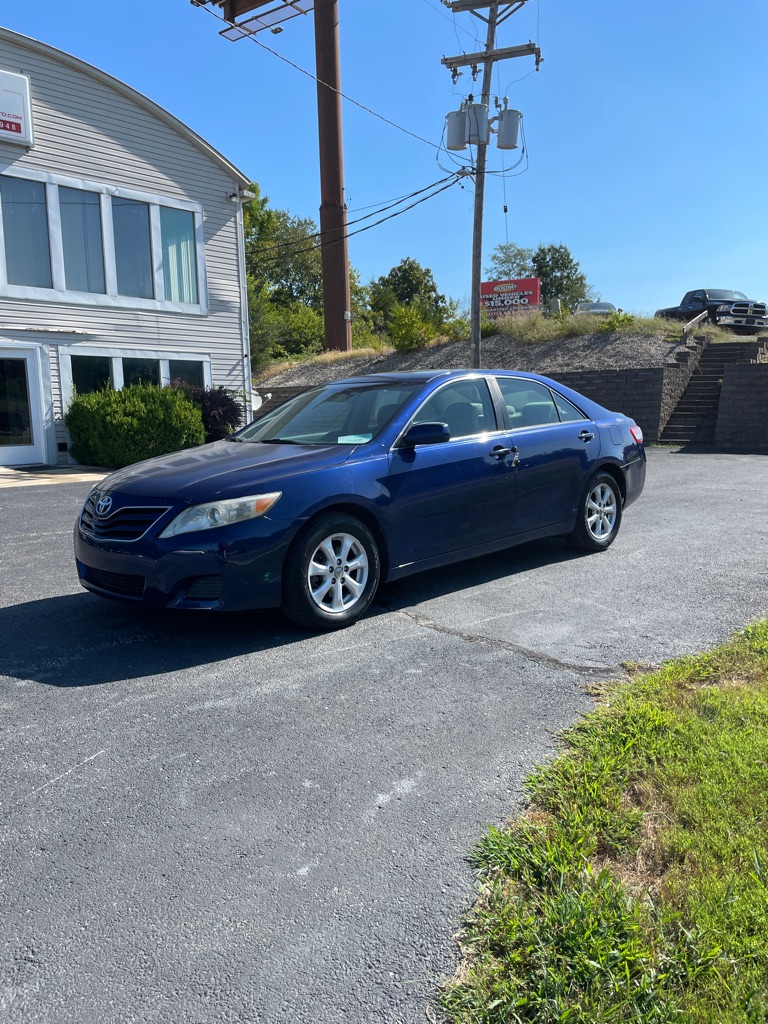 2011 TOYOTA CAMRY