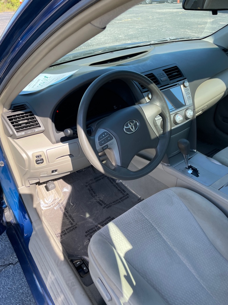 Photo 9 of this TOYOTA CAMRY