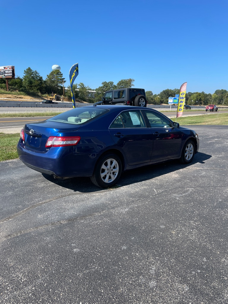Photo 5 of this TOYOTA CAMRY