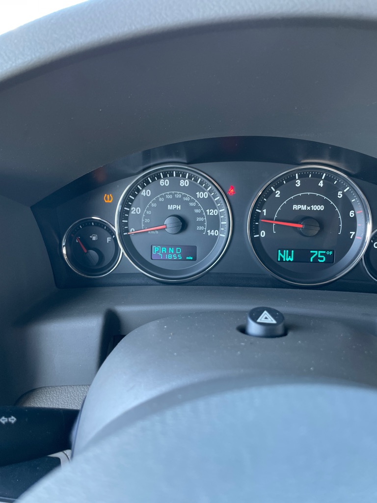 Photo 12 of this JEEP COMMANDER