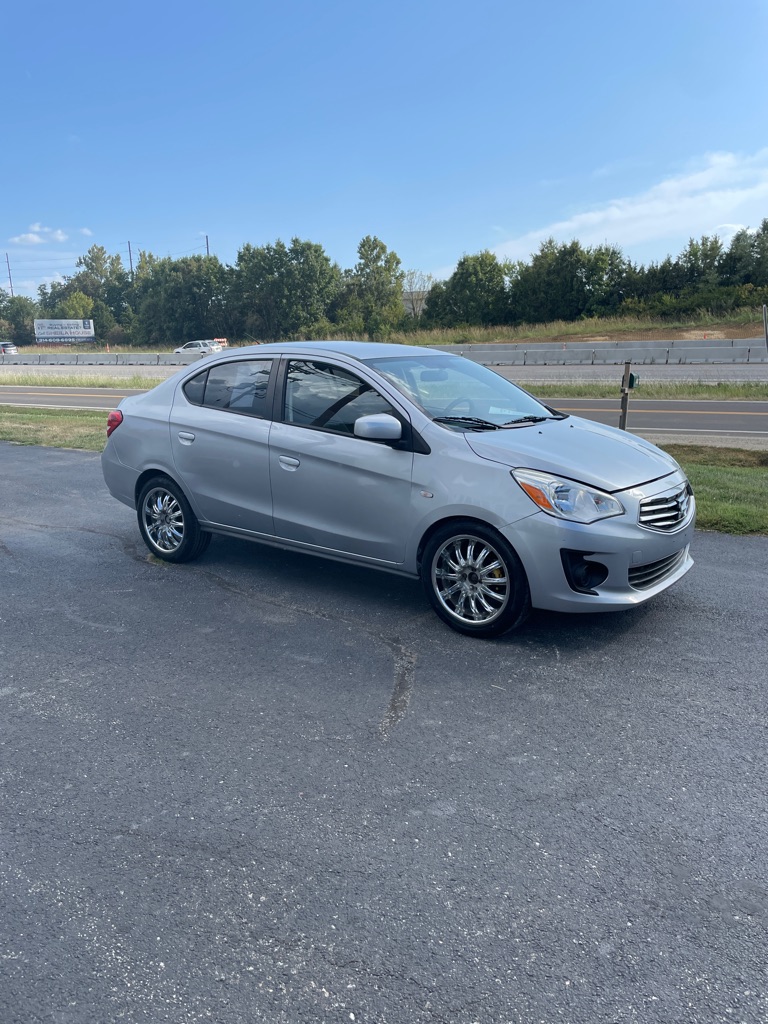 Photo 7 of this MITSUBISHI MIRAGE