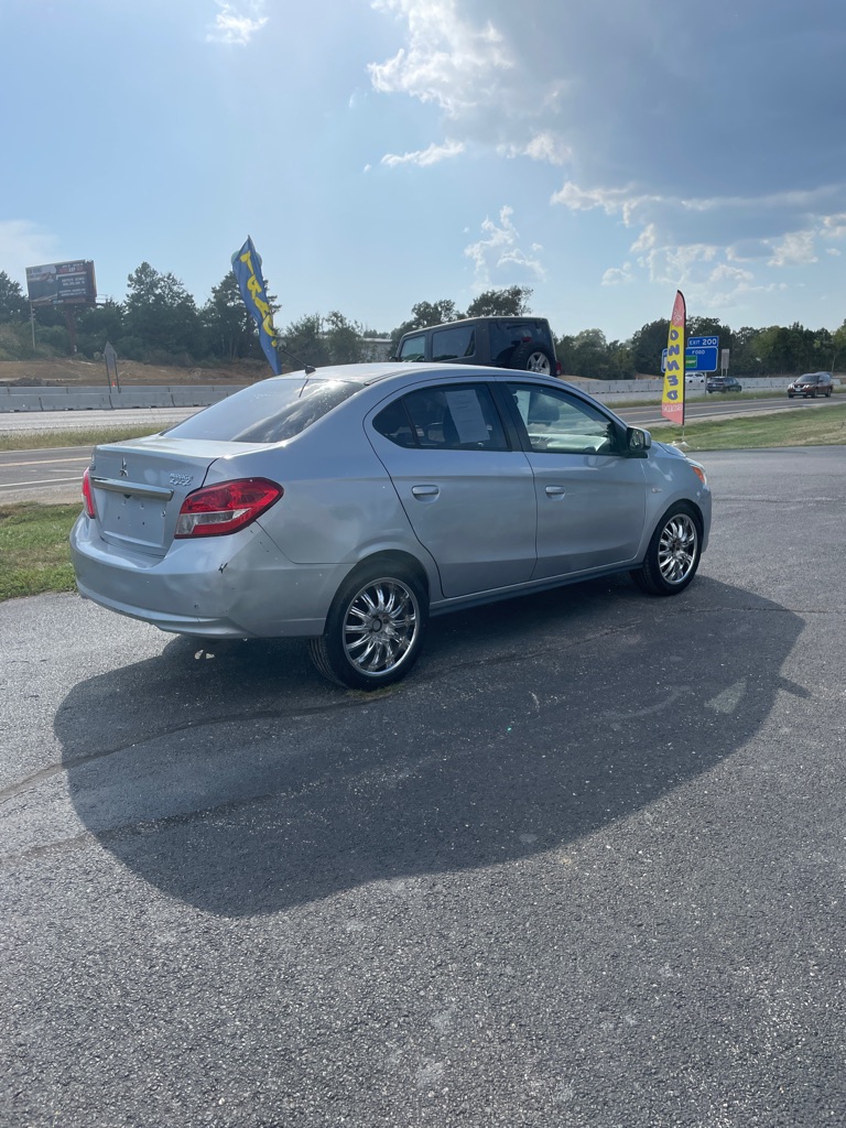 Photo 5 of this MITSUBISHI MIRAGE