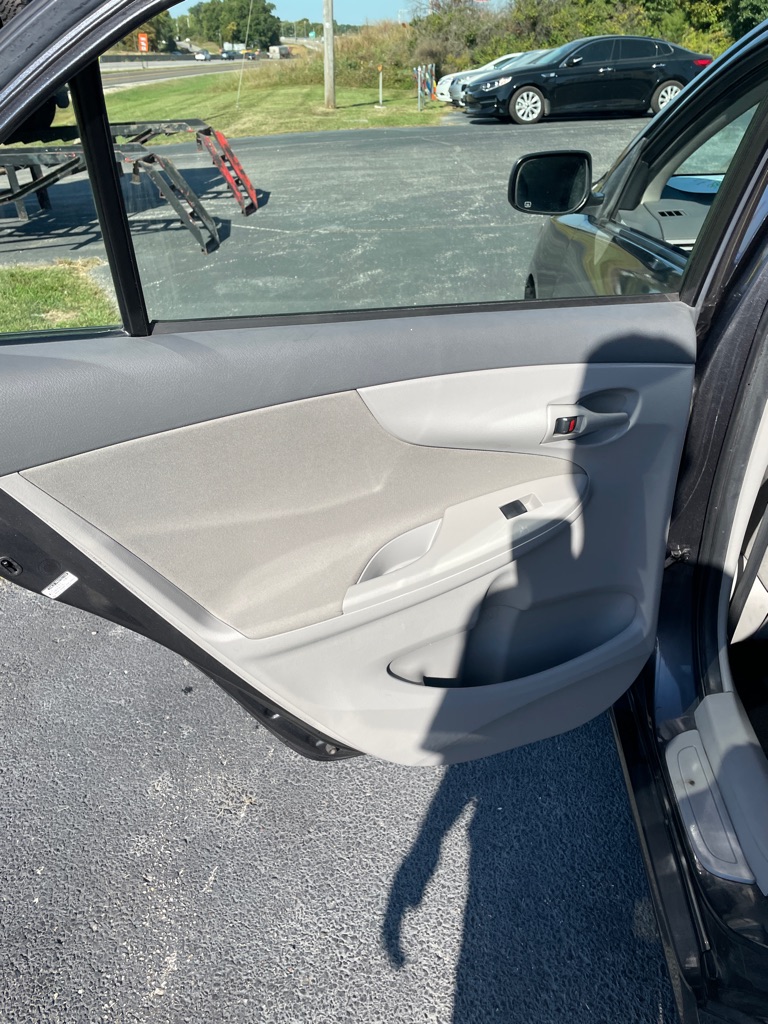 Photo 15 of this TOYOTA COROLLA