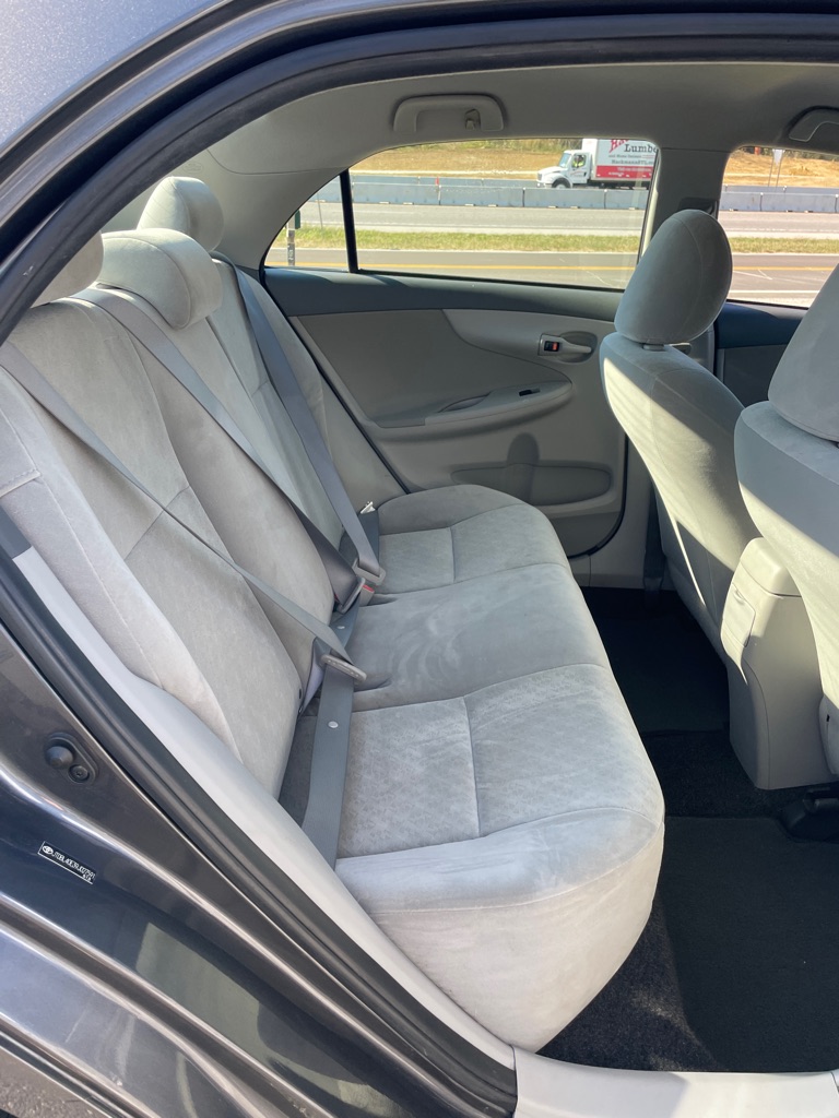 Photo 19 of this TOYOTA COROLLA
