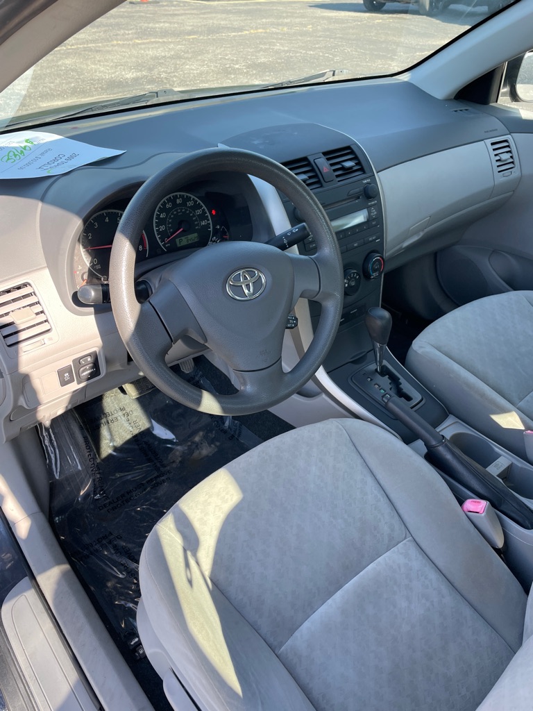 Photo 9 of this TOYOTA COROLLA