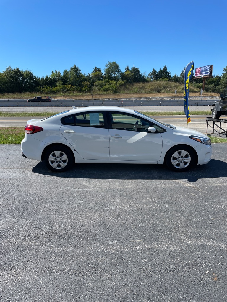 Photo 6 of this KIA FORTE