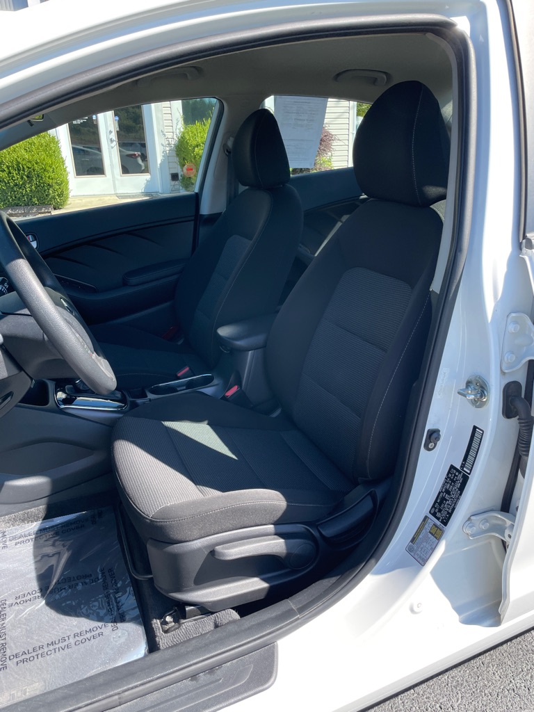 Photo 14 of this KIA FORTE
