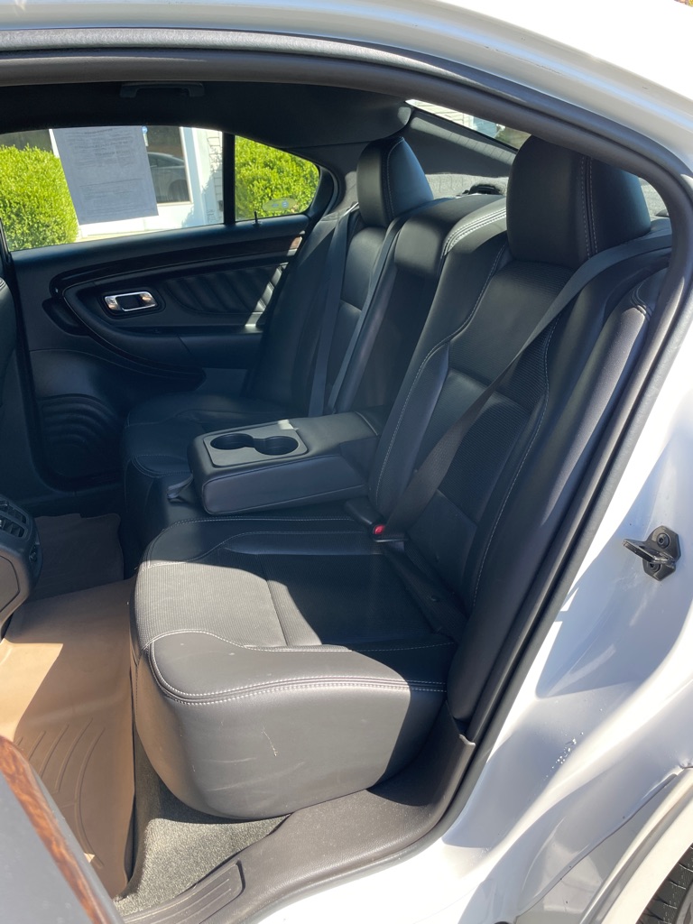 Photo 17 of this FORD TAURUS