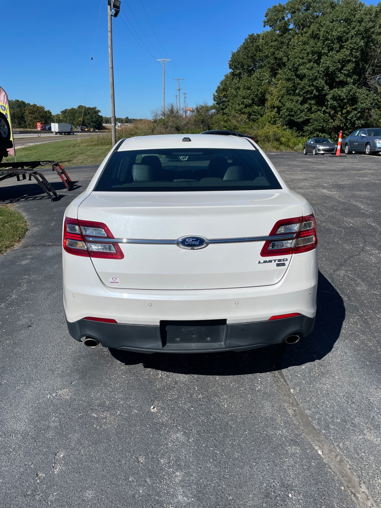 Photo 4 of this FORD TAURUS