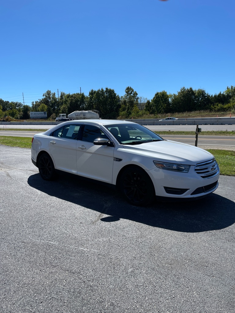 Photo 7 of this FORD TAURUS