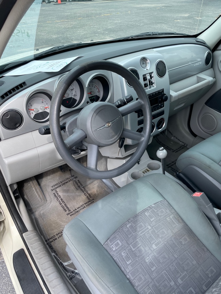 Photo 9 of this CHRYSLER PT CRUISER