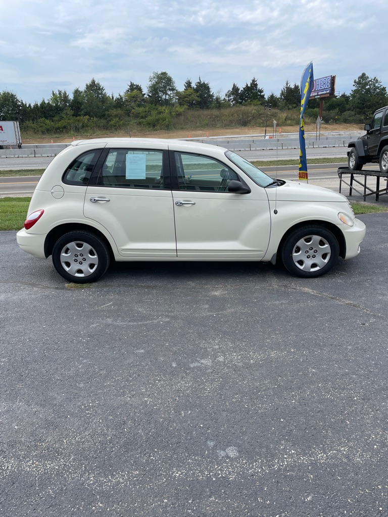 Photo 6 of this CHRYSLER PT CRUISER