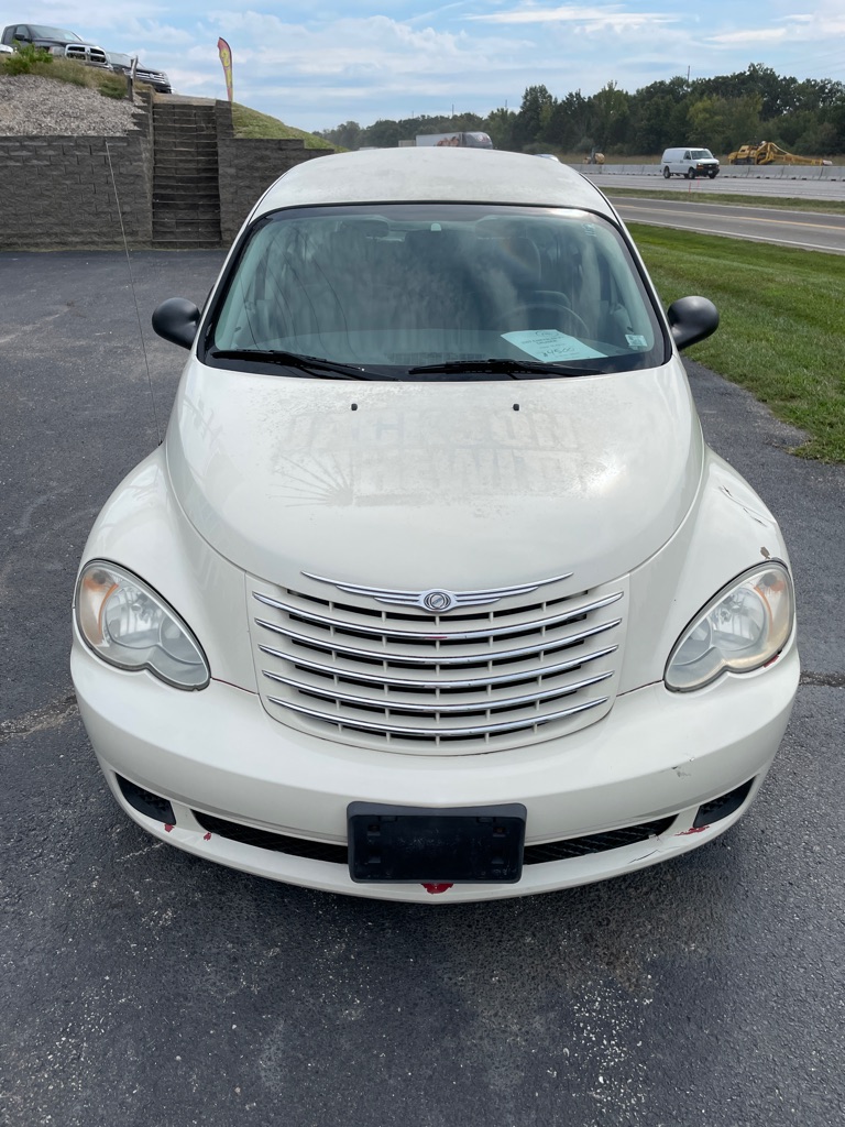Photo 8 of this CHRYSLER PT CRUISER