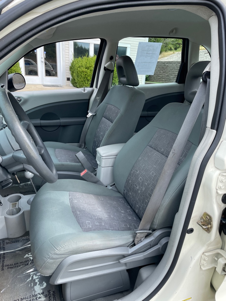 Photo 13 of this CHRYSLER PT CRUISER