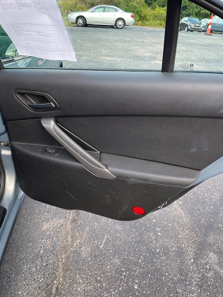 Photo 19 of this PONTIAC G6