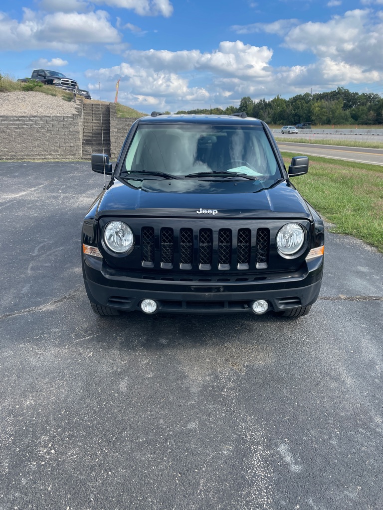 Photo 8 of this JEEP PATRIOT