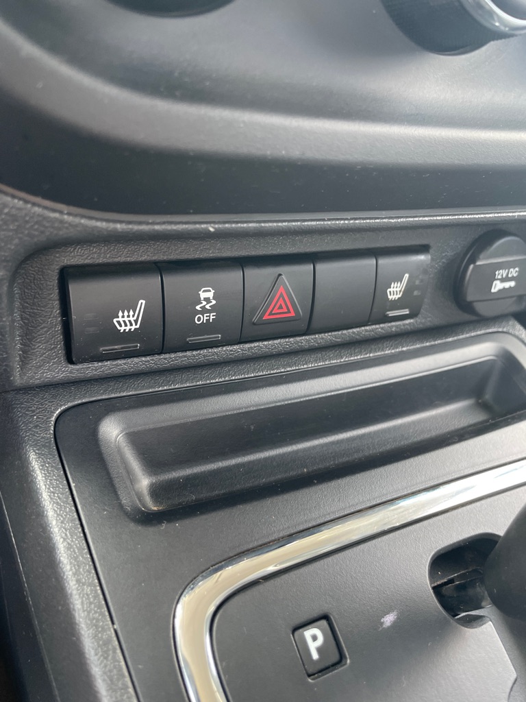 Photo 14 of this JEEP PATRIOT