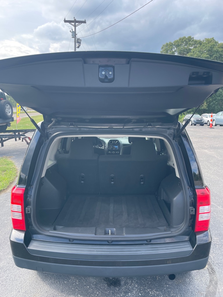 Photo 18 of this JEEP PATRIOT