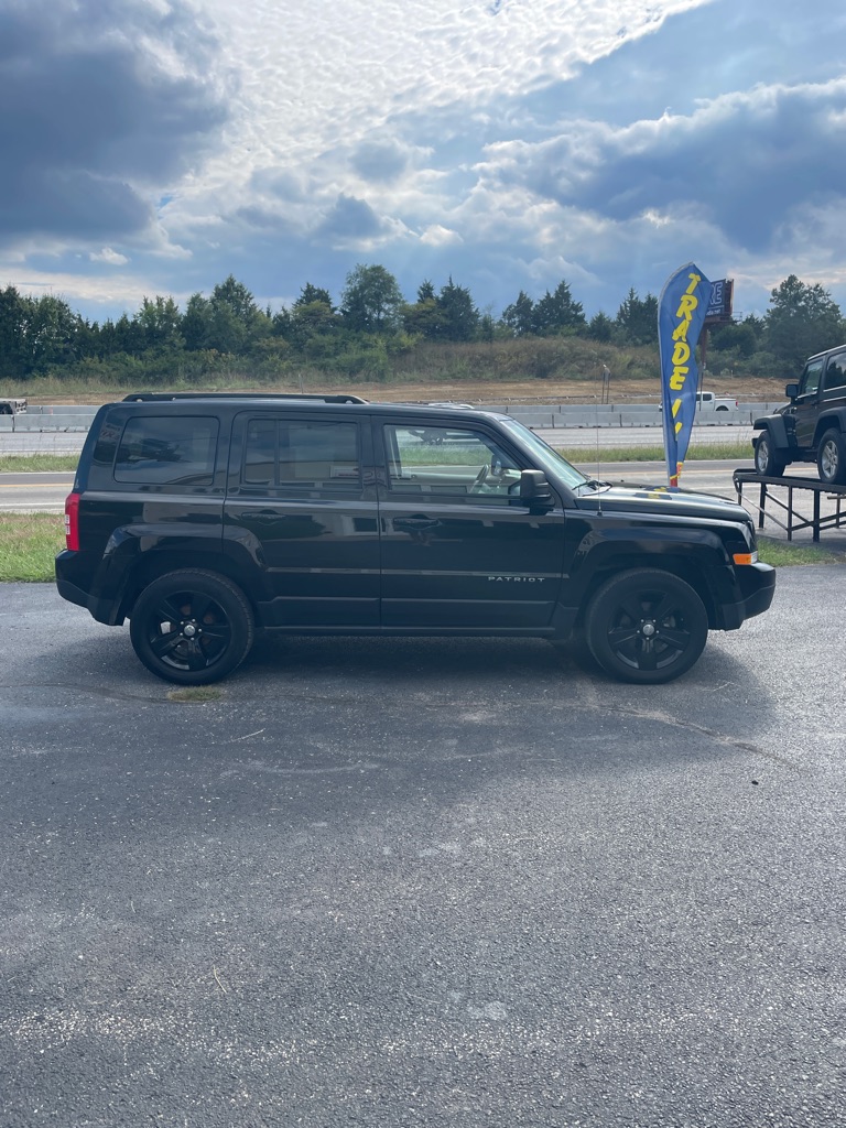 Photo 6 of this JEEP PATRIOT