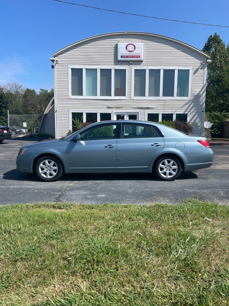 Photo 2 of this TOYOTA AVALON