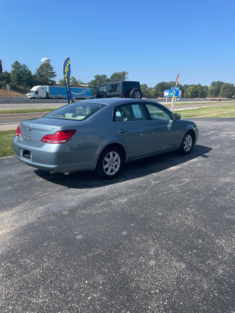 Photo 5 of this TOYOTA AVALON