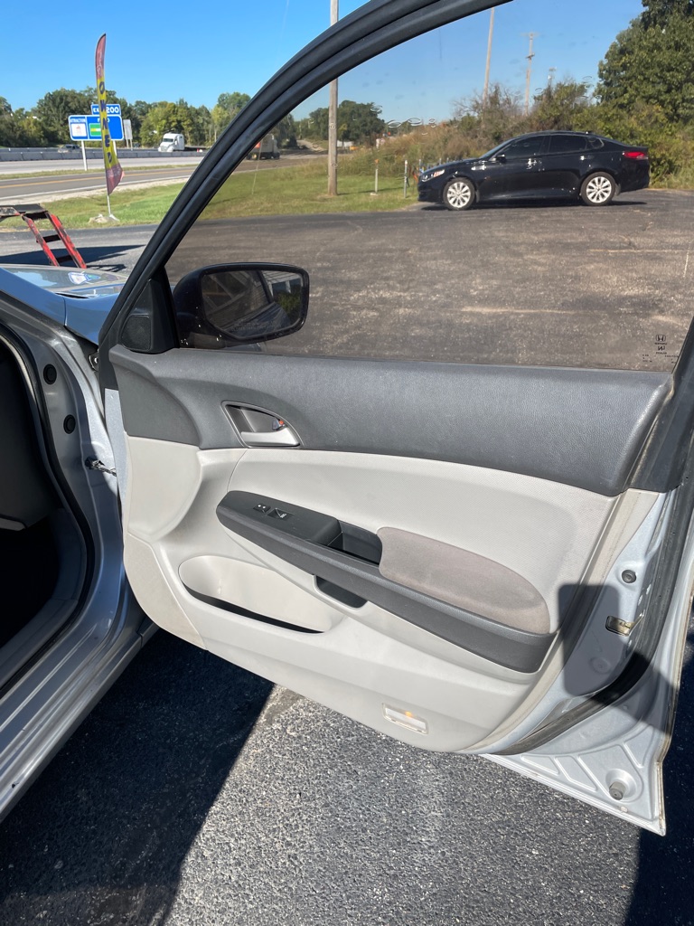 Photo 21 of this HONDA ACCORD