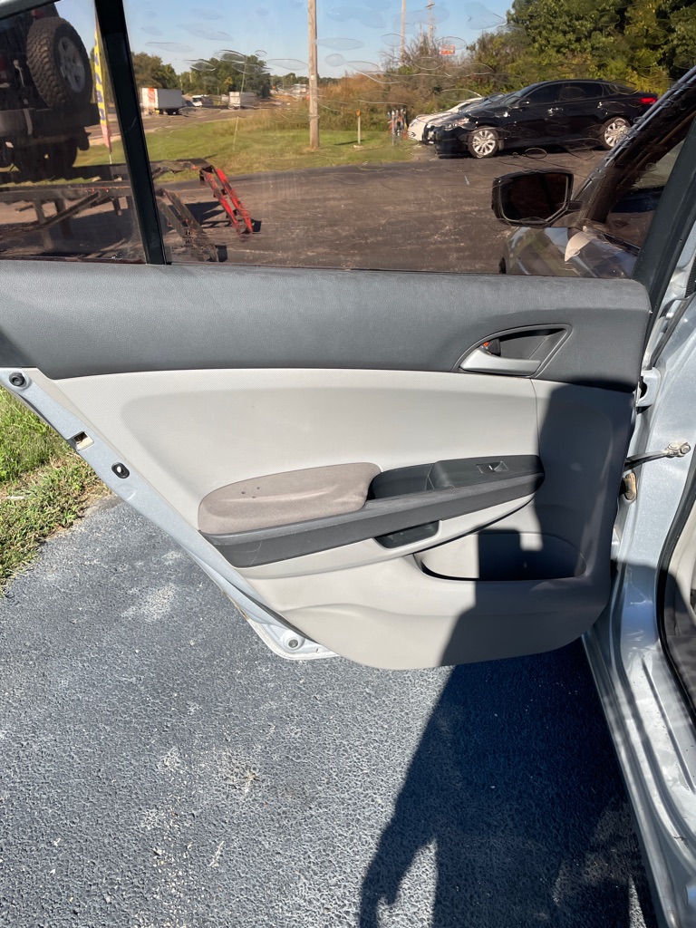 Photo 15 of this HONDA ACCORD