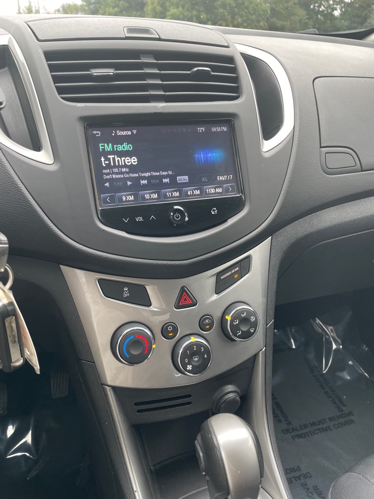 Photo 13 of this CHEVROLET TRAX