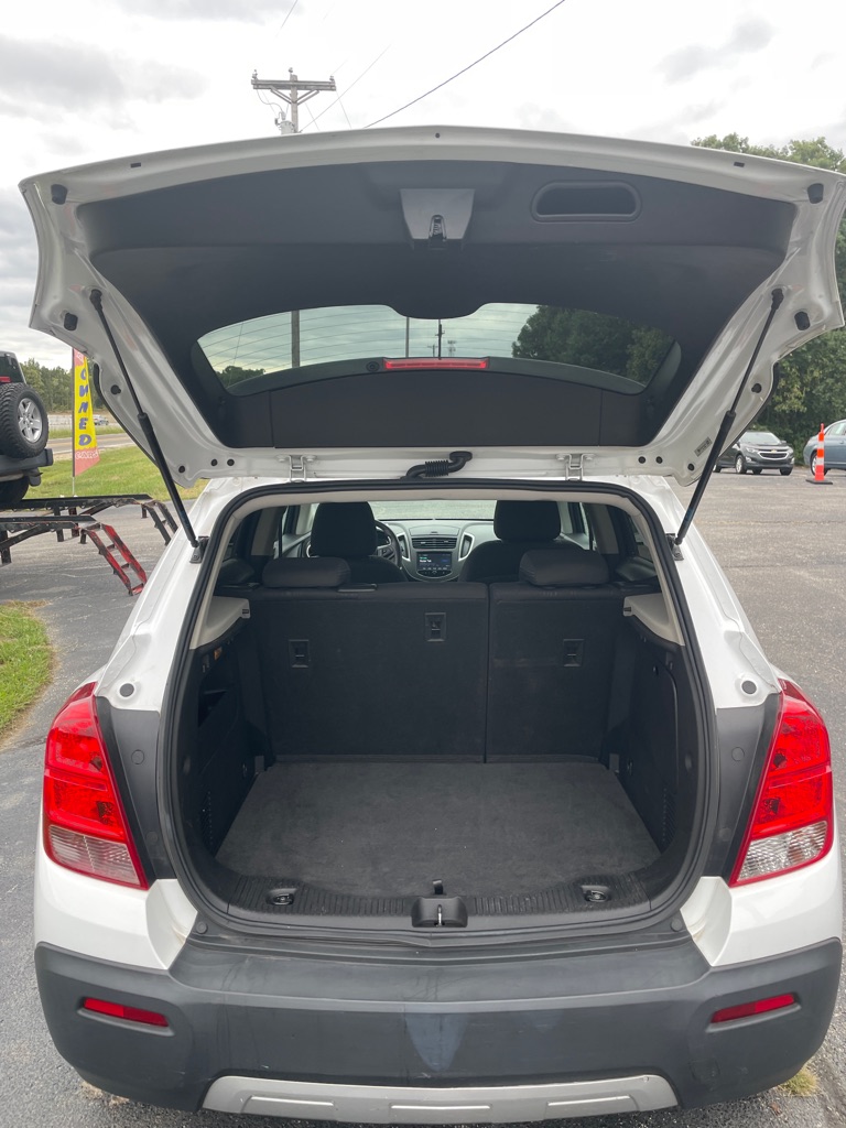Photo 18 of this CHEVROLET TRAX