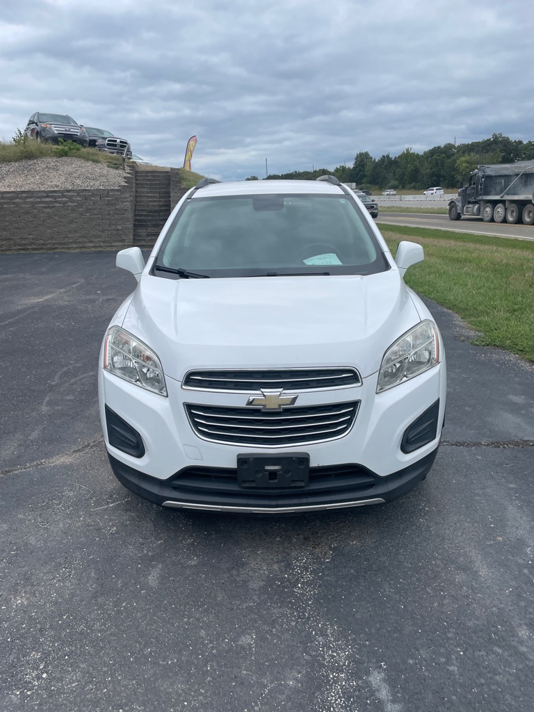Photo 8 of this CHEVROLET TRAX