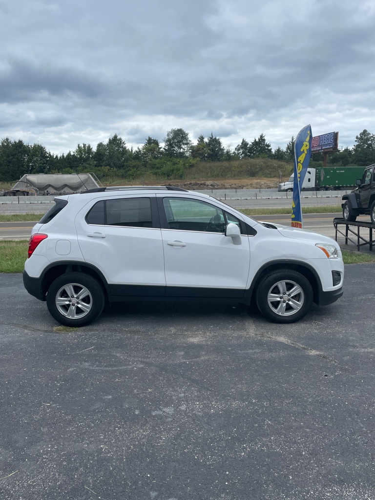 Photo 6 of this CHEVROLET TRAX