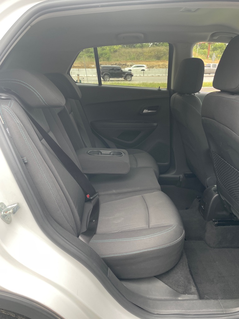 Photo 20 of this CHEVROLET TRAX