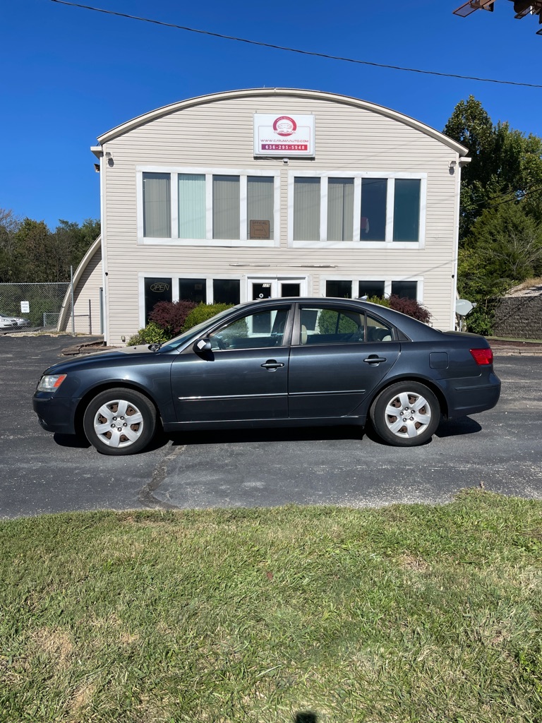 Photo 2 of this HYUNDAI SONATA