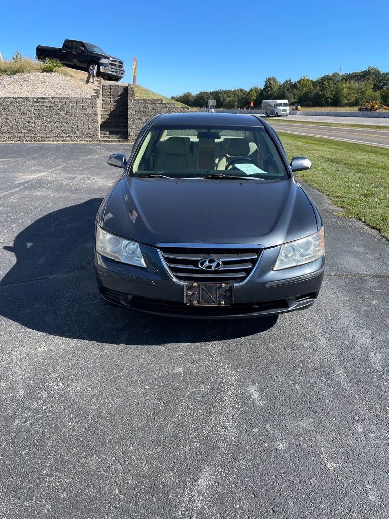 Photo 8 of this HYUNDAI SONATA