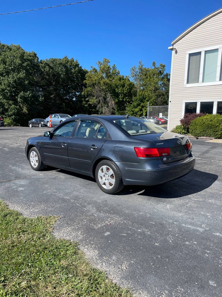 Photo 3 of this HYUNDAI SONATA