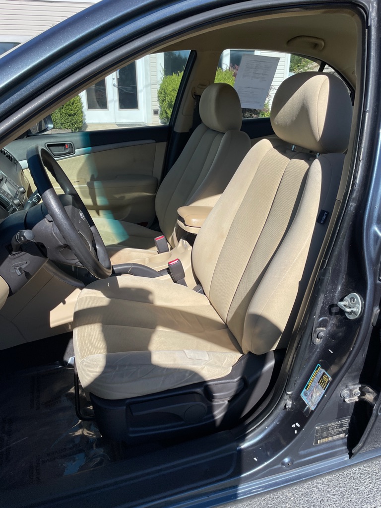 Photo 14 of this HYUNDAI SONATA
