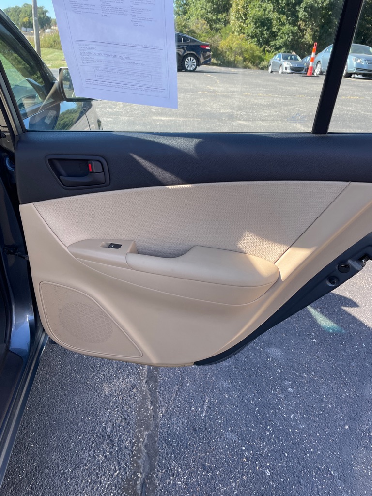 Photo 18 of this HYUNDAI SONATA