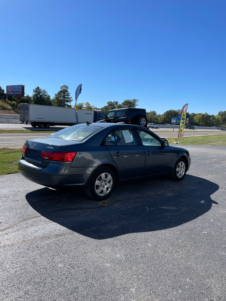 Photo 5 of this HYUNDAI SONATA
