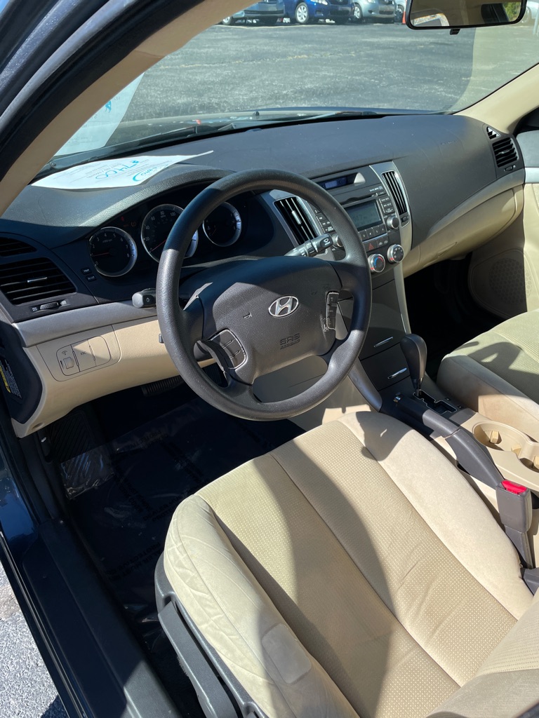 Photo 9 of this HYUNDAI SONATA