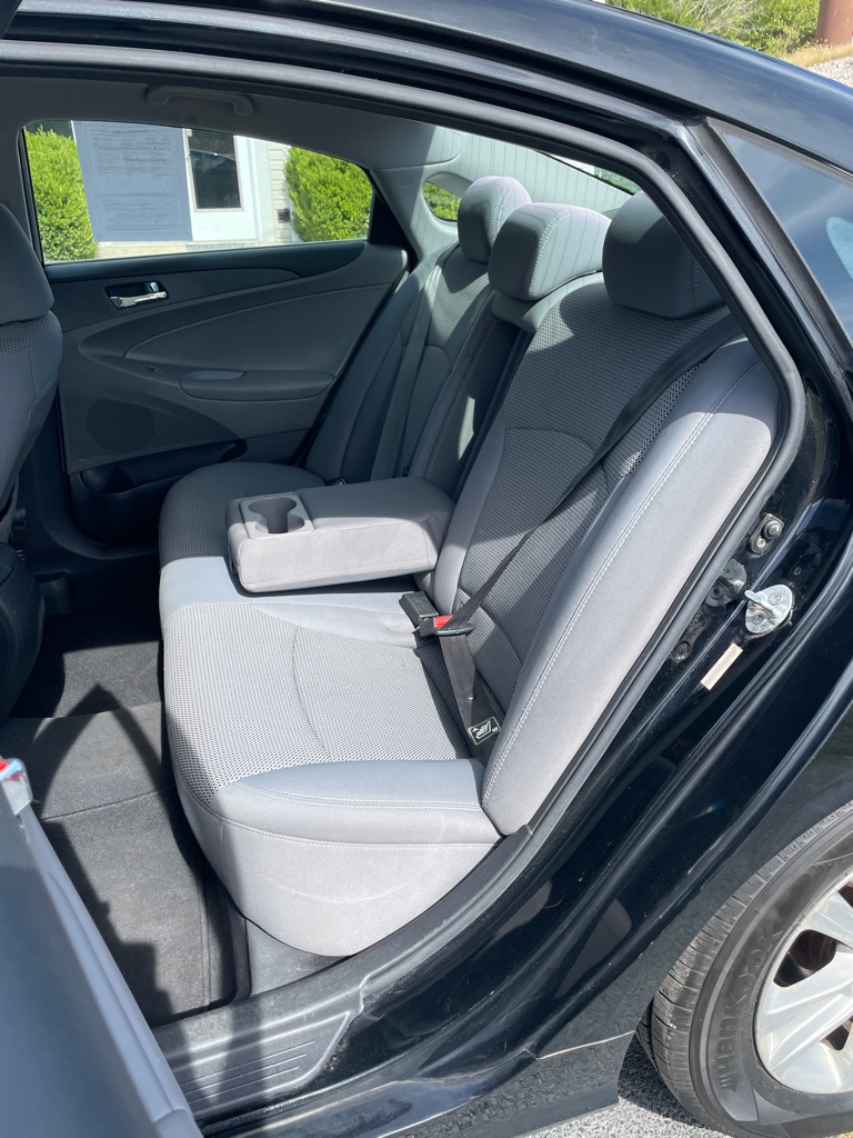 Photo 16 of this HYUNDAI SONATA