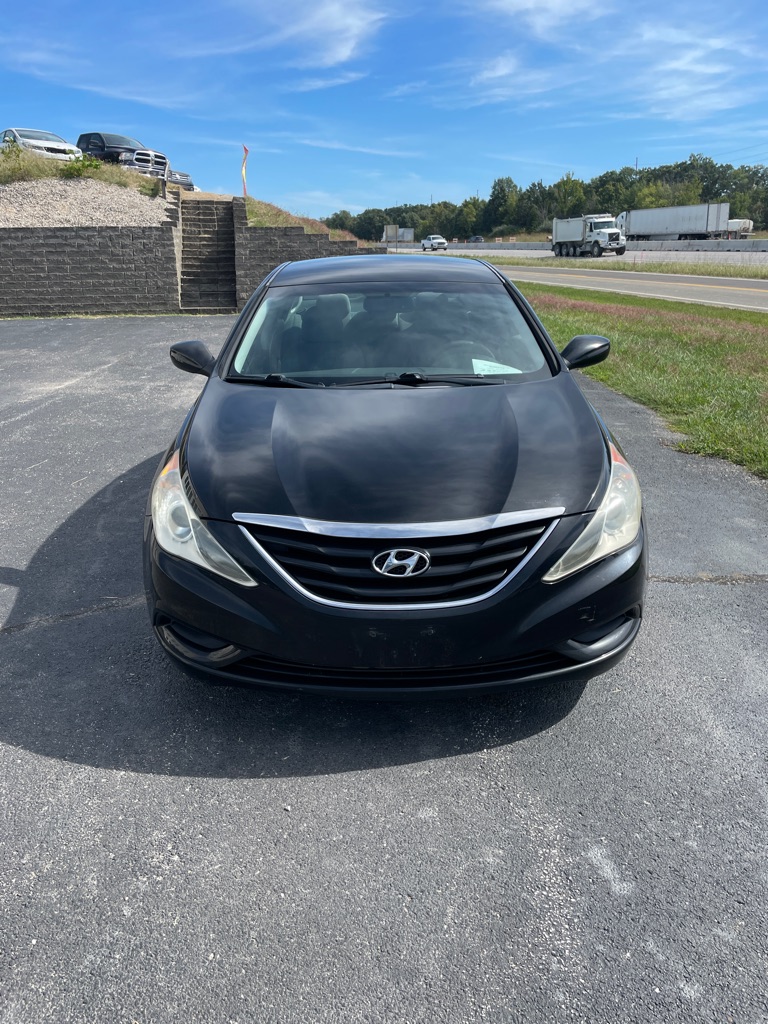 Photo 8 of this HYUNDAI SONATA
