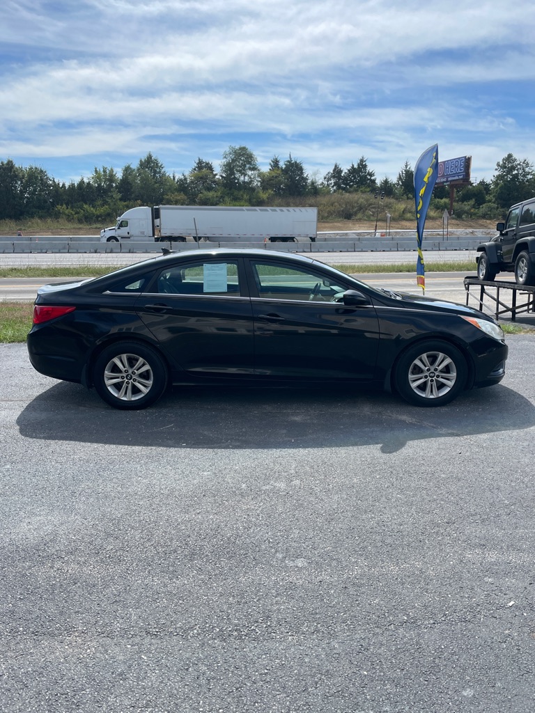 Photo 6 of this HYUNDAI SONATA
