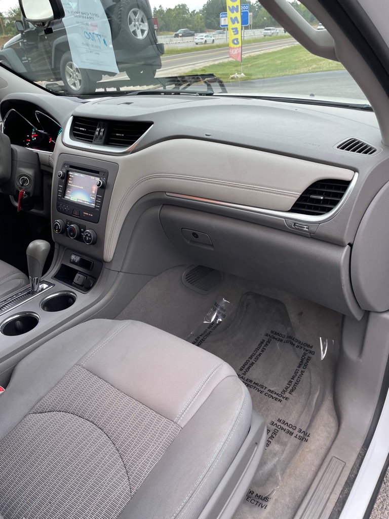 Photo 23 of this CHEVROLET TRAVERSE