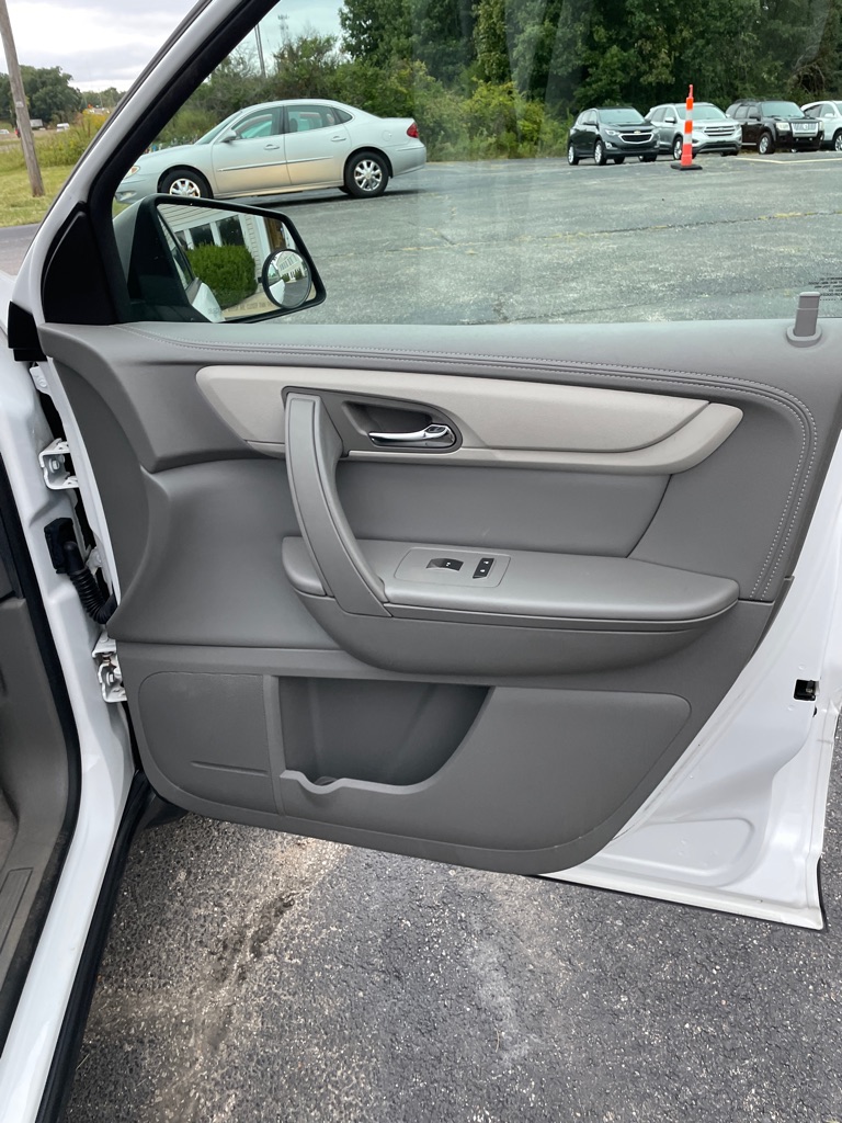 Photo 24 of this CHEVROLET TRAVERSE