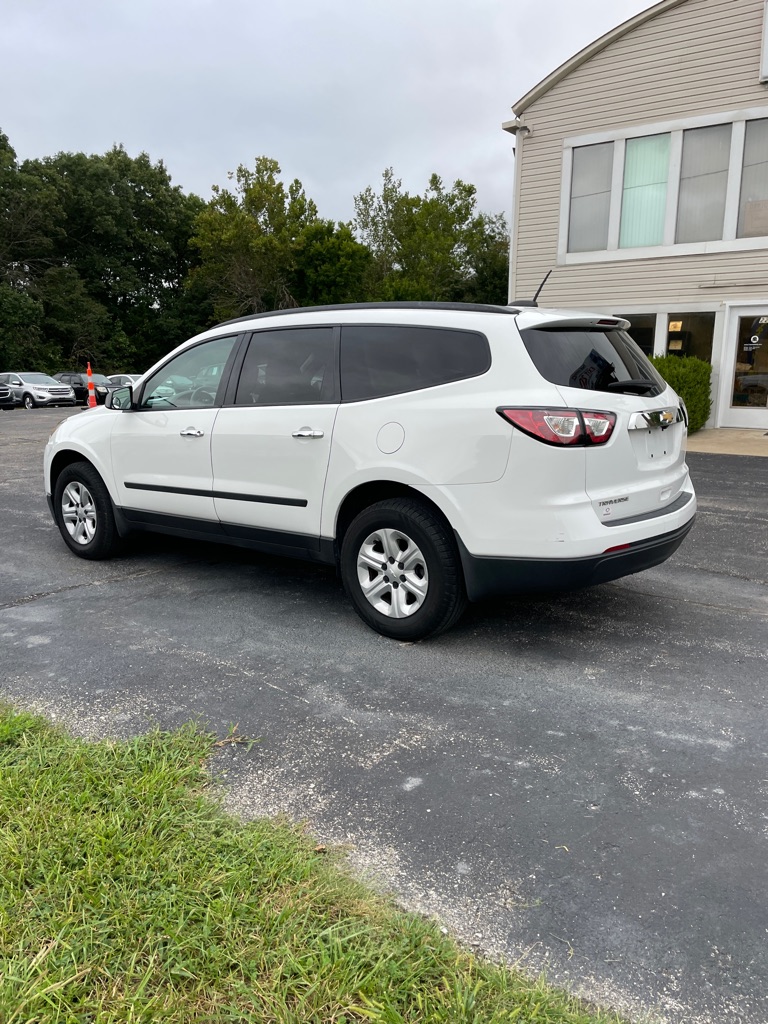 Photo 3 of this CHEVROLET TRAVERSE