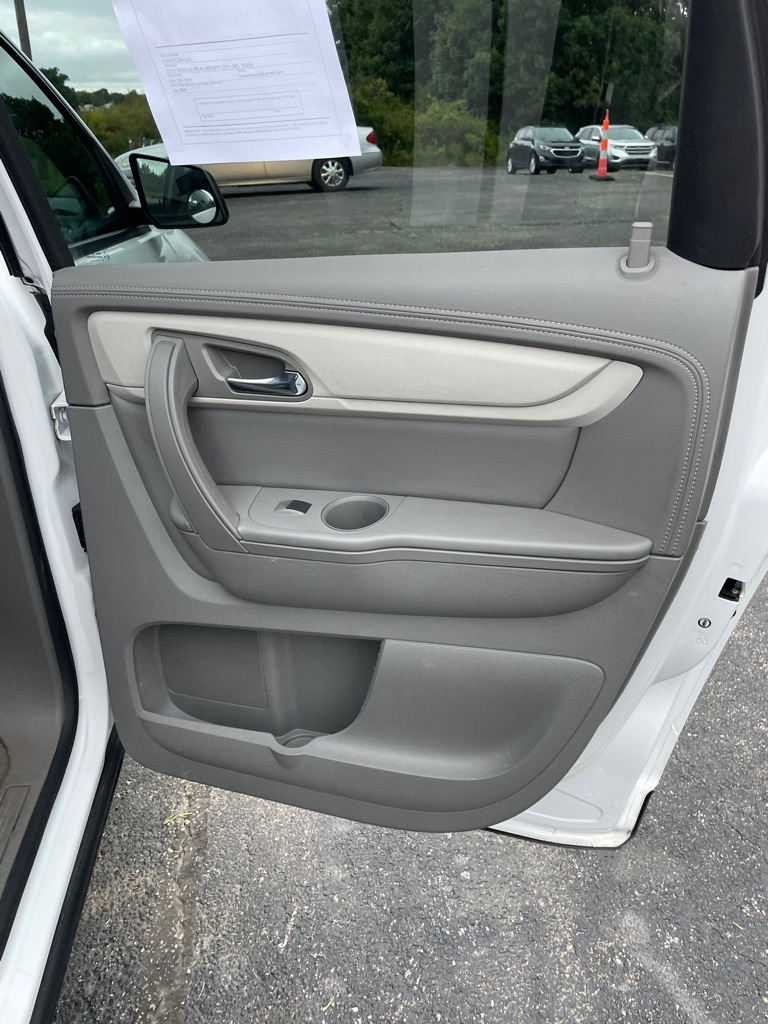 Photo 21 of this CHEVROLET TRAVERSE