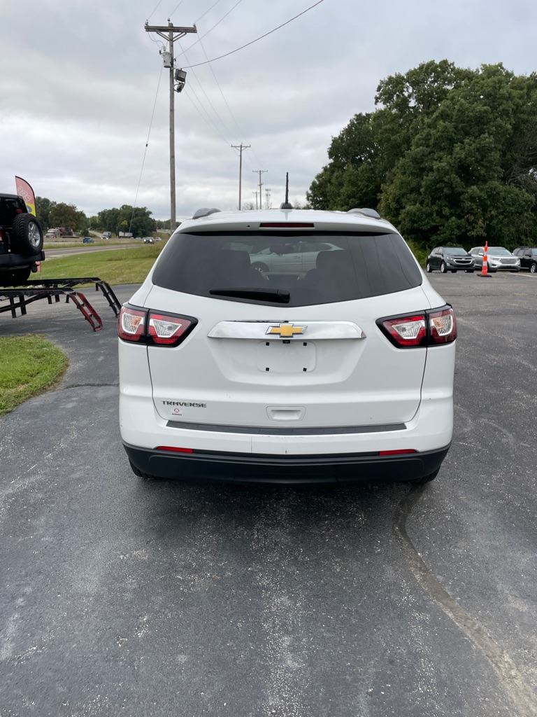 Photo 4 of this CHEVROLET TRAVERSE