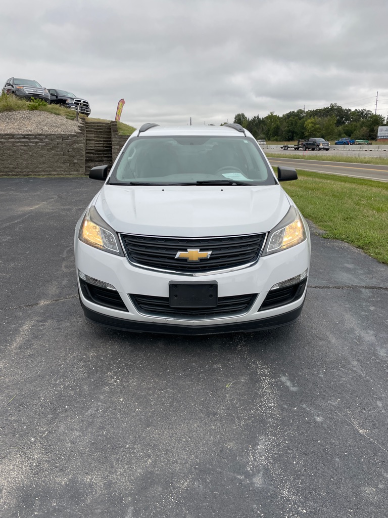 Photo 8 of this CHEVROLET TRAVERSE