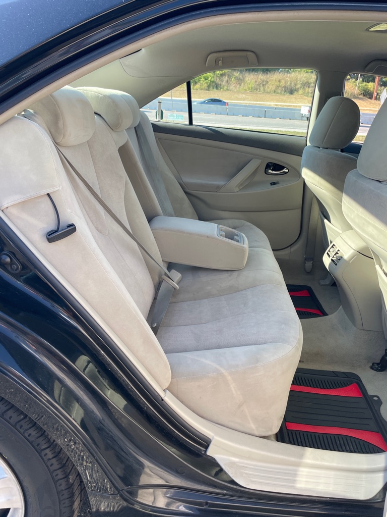 Photo 19 of this TOYOTA CAMRY